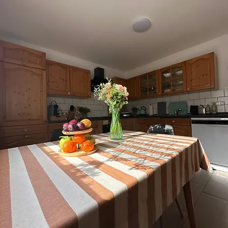 Panorama Apartment *